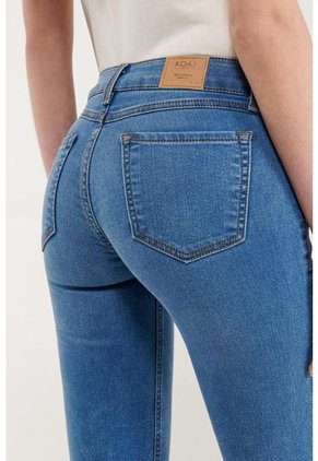 KOAJ-PANTALON KOAJ JEAN CURVY 6 S1 2/21