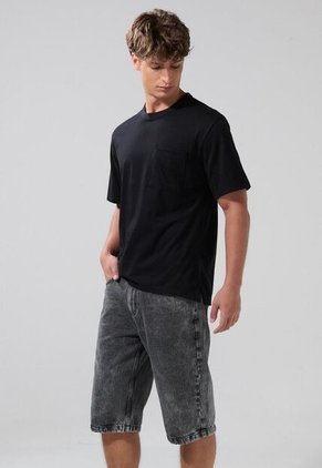 KOAJ BERMUDA KOAJ JEAN 26978 M 3/25