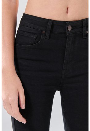 KOAJ PANTALON KOAJ JEAN PUSH UP 33576 3/26