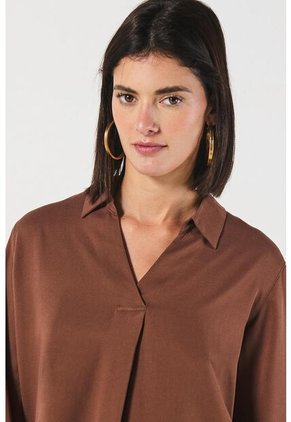 BLUSA KOAJ NI 5800 2/24