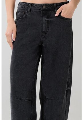 PANTALON KOAJ JEAN BARREL 24173 M 2/25