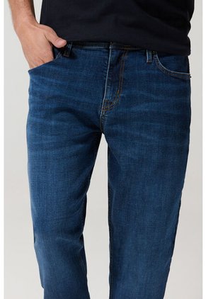 KOAJ PANTALON KOAJ JEAN SLIM 26885 3/25