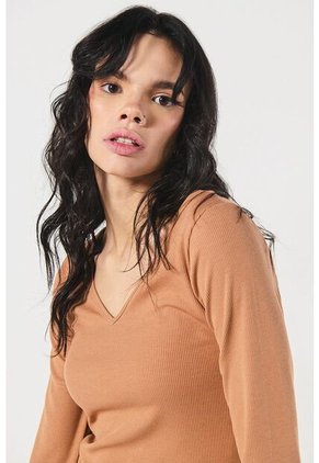 CAMISETA KOAJ BECKY 15916 4/24