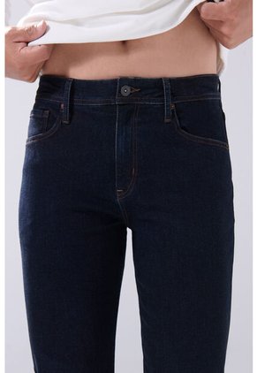KOAJ PANTALON KOAJ JEAN SLIM 33276 2/26