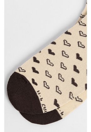 KOAJ Media Larga, Con Diseño En Jacquard De Corazones.