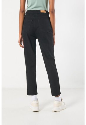 KOAJ PANTALON KOAJ JEAN MOM STA 18625 4/24