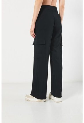 KOAJ PANTALON KOAJ CARGO BOTA RECTA 18669 M 1/25