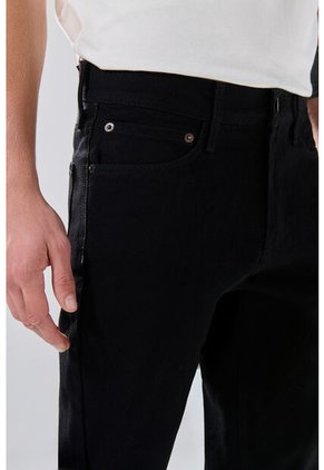 KOAJ PANTALON KOAJ JEAN 90s 32268 2/26