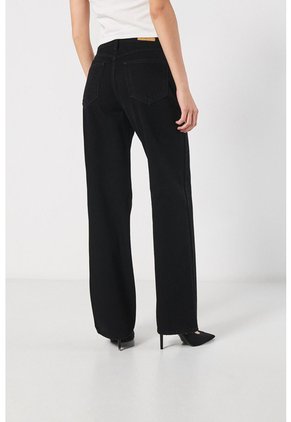 KOAJ PANTALON KOAJ JEAN 90S 14400 4/24