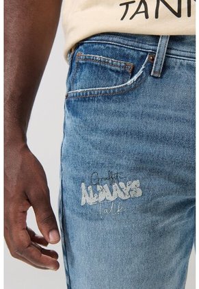 KOAJ BERMUDA KOAJ JEAN 25236 M 3/25