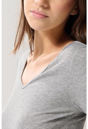 CAMISETA KOAJ BECKY 15916 4/24