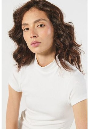 CAMISETA KOAJ SELINA 15911 4/24