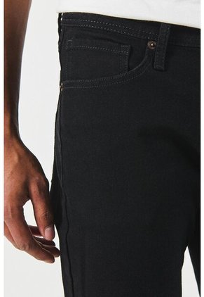 KOAJ PANTALON KOAJ JEAN SLIM 20441 1/25