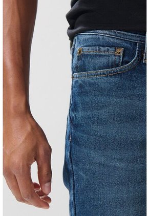 PANTALON KOAJ JEAN 90s 22832 2/25