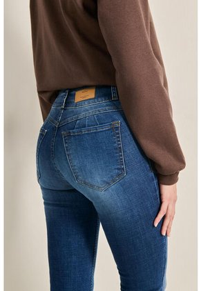 PANTALON KOAJ PUSH UP FB 9292 2/24