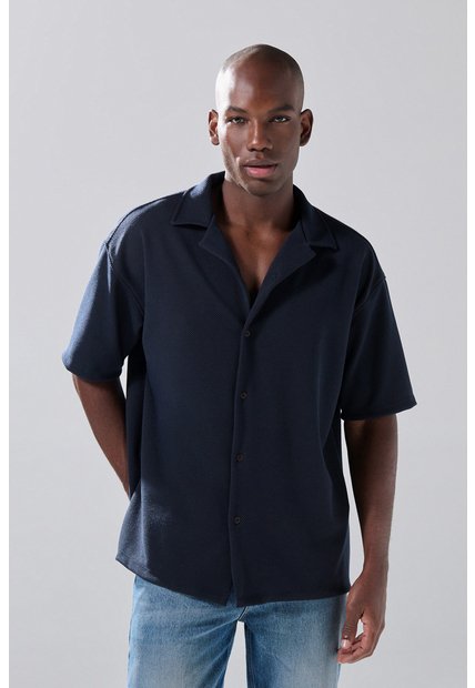 KOAJ Camisa Cuello Resort Azul Oscura Con Texturas Sutiles