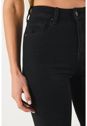 KOAJ PANTALON KOAJ JEAN JEGGING STA 14814 4/2