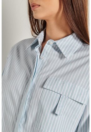 KOAJ BLUSA KOAJ CROP TIRA Y BOLSILLO 5504 1-2