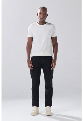 KOAJ PANTALON KOAJ JEAN SLIM 33002 2/26