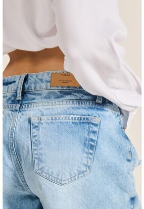 KOAJ SHORT KOAJ JEAN 8233 M 2/24