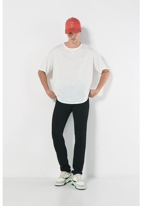 KOAJ PANTALON KOAJ SKINNY FIT 16381 4/24