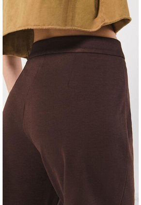 KOAJ PANTALÓN KOAJ BOTA RECTA 17498 M 4/24