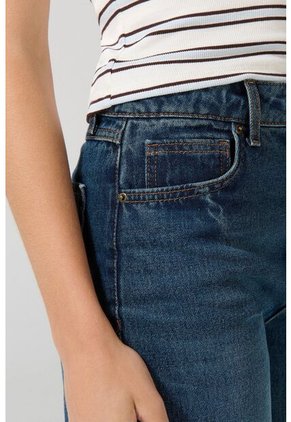 PANTALON KOAJ JEAN 90S 25037 3/25