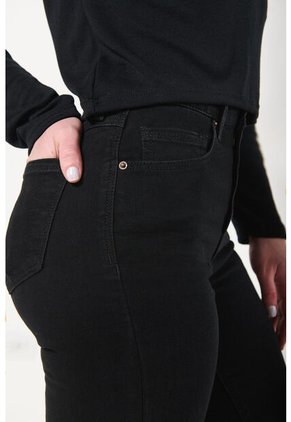 KOAJ PANTALON KOAJ JEAN JEGGING STA 10868 3/2
