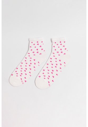 KOAJ Medias Cremas Claras Cortas Con Diseños De Corazones Koaj