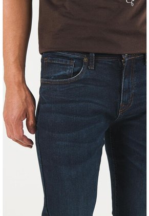 KOAJ PANTALON KOAJ SLIM 16345 4/24