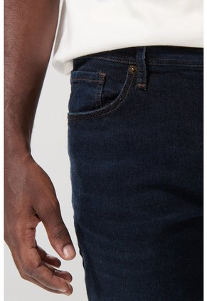 KOAJ PANTALON KOAJ JEAN SLIM 24821 3/25