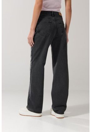 PANTALON KOAJ JEAN 90S 22846 2/25