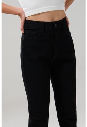 KOAJ PANTALON KOAJ JEAN MOM STA 29012 4/25