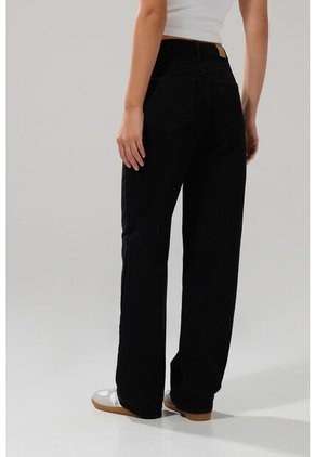 KOAJ PANTALON KOAJ JEAN 90S 28992 4/25