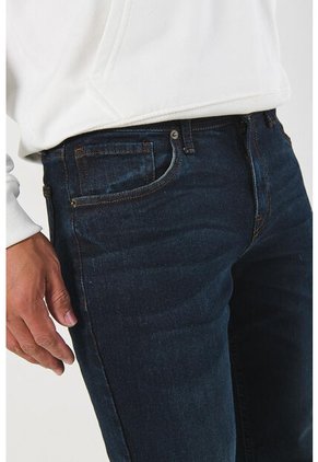 KOAJ PANTALON KOAJ SLIM 16273 4/24