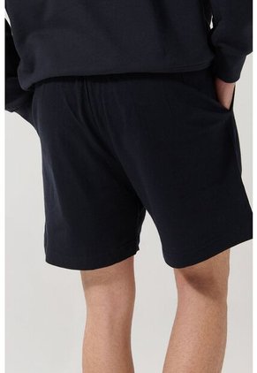 KOAJ BERMUDA KOAJ PIROB 25447 3/25