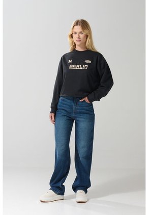 KOAJ Jean Azul Oscuro Tiro Alto 90´S Con Bota Recta Y Bolsillos