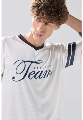 KOAJ Camiseta Cuello V Crema Clara Con Diseño College