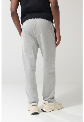 PANTALON KOAJ JOGGER IVALO 18610 1/25