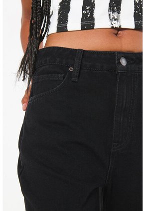 KOAJ PANTALON KOAJ JEAN 90S 14399 4/24