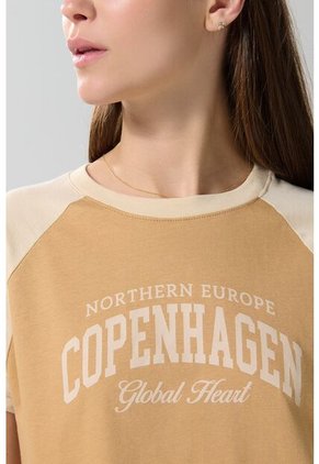 CAMISETA KOAJ 22044 1/25