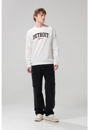 KOAJ PANTALON KOAJ CARGO 28643 M 4/25