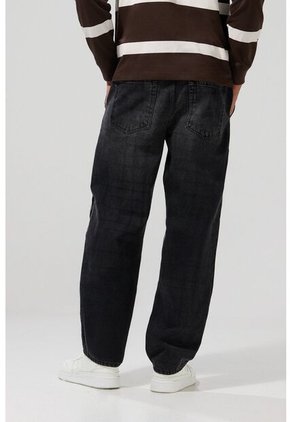 KOAJ PANTALON KOAJ JEAN SKATER 25135 M 3/25