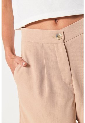 KOAJ SHORT KOAJ MODA 10773 3/24