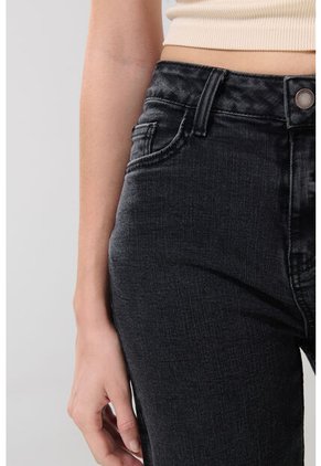 KOAJ PANTALON KOAJ JEAN STRAIGHT LEG 28885 4/