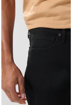 KOAJ PANTALON KOAJ JEAN SLIM 20949 1/25
