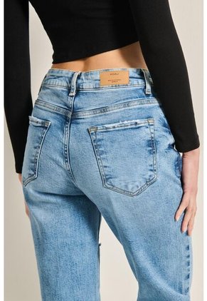 PANTALON KOAJ JEAN MOM STA 8655 2/24