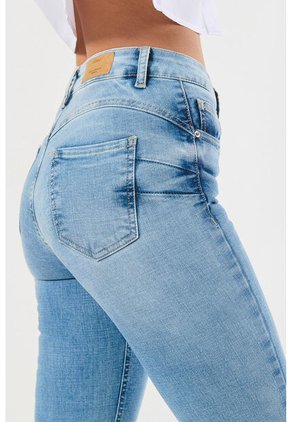 KOAJ PANTALON KOAJ PUSH UP FB 17712 4/24