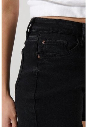 KOAJ SHORT KOAJ JEAN VINTAGE 26783 3/25