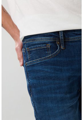 KOAJ PANTALON KOAJ JEAN SLIM 26237 3/25